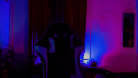 Snapshot of russ_skyxx chatting on 02-08-25, 12:28 russ_skyxx online show from 02-08-25, 12:28