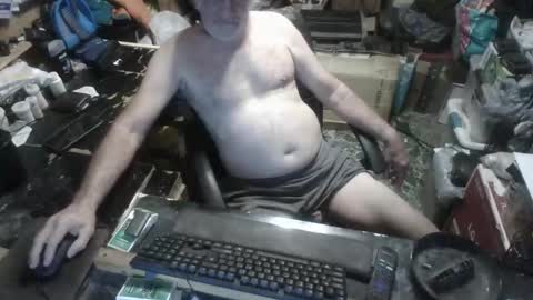 Snapshot of russtenail21 chatting on 09-24-25, 04:54 Russtenail21 online show from 09-24-25, 04:54