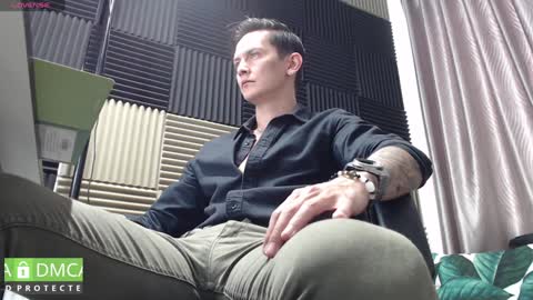 MillionDollarGuy online show from 01-26-25, 03:06