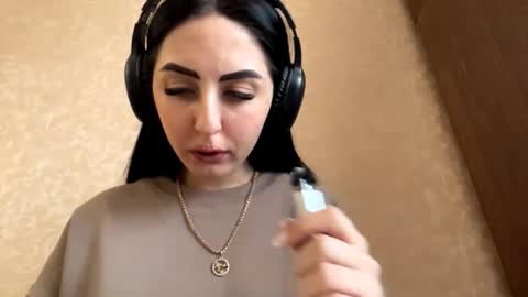 Cindy online show from 11-10-25, 09:19