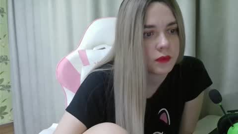 Snapshot of ruthsimp chatting on 12-02-25, 06:58 Tanyushka online show from 12-02-25, 06:58