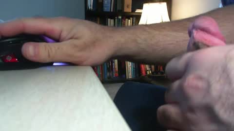 rutmuscle22 online show from 10-20-25, 06:08