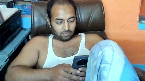 rwb17 online show from 04-01-26, 01:41