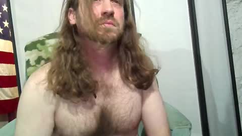 Snapshot of rwb1982 chatting on 01-10-26, 12:51 rwb1982 online show from 01-10-26, 12:51