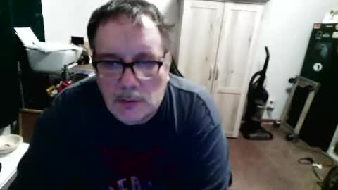 Snapshot of rwzar_1965 chatting on 05-08-26, 05:46 rwzar_1965 online show from 05-08-26, 05:46