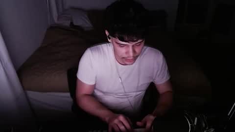 Snapshot of rx7900xtx chatting on 03-15-26, 04:07 rx7900xtx online show from 03-15-26, 04:07