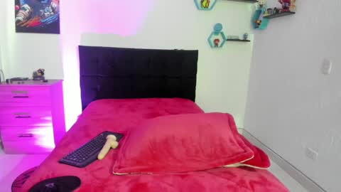 Snapshot of ryan15_ chatting on 01-28-25, 04:52 Ryan 15 online show from 01-28-25, 04:52