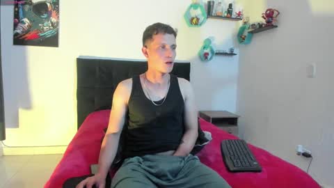 Snapshot of ryan15_ chatting on 02-09-25, 11:15 Ryan 15 online show from 02-09-25, 11:15