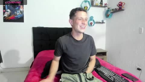 Snapshot of ryan15_ chatting on 02-10-25, 03:21 Ryan 15 online show from 02-10-25, 03:21