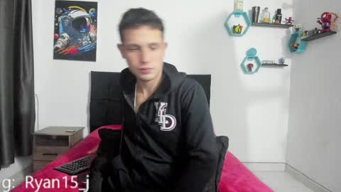 Snapshot of ryan15_ chatting on 03-01-25, 11:28 Ryan 15 online show from 03-01-25, 11:28
