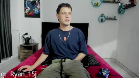 Snapshot of ryan15_ chatting on 09-12-25, 12:11 Ryan 15 online show from 09-12-25, 12:11