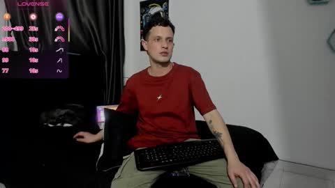 Snapshot of ryan15_ chatting on 11-15-25, 03:04 Ryan 15 online show from 11-15-25, 03:04