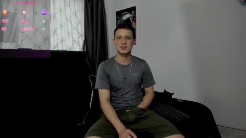 Snapshot of ryan15_ chatting on 11-22-25, 11:31 Ryan 15 online show from 11-22-25, 11:31