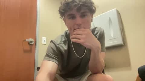 Snapshot of ryan287747 chatting on 01-31-25, 04:03 ryan online show from 01-31-25, 04:03