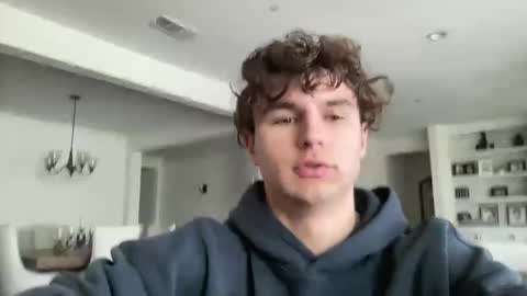 Snapshot of ryan287747 chatting on 02-10-25, 09:04 ryan online show from 02-10-25, 09:04