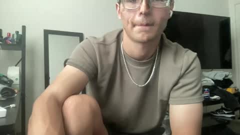 Snapshot of ryan287747 chatting on 06-14-26, 10:34 ryan online show from 06-14-26, 10:34