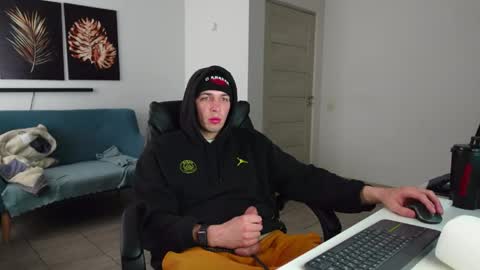 RYAN DOZER online show from 04-30-26, 06:09