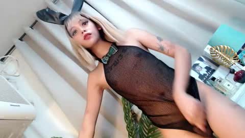 Snapshot of ryan_hyeson chatting on 03-12-25, 02:12 Its me Ryan online show from 03-12-25, 02:12