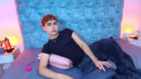 Snapshot of ryan_onfire chatting on 03-11-26, 11:27 R Y A N ON F I R E online show from 03-11-26, 11:27