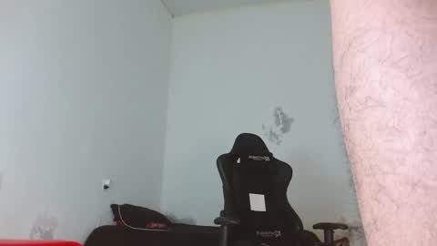 Snapshot of ryan_warren18 chatting on 12-05-24, 11:51 RYAN online show from 12-05-24, 11:51