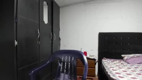 ryan_xc1 online show from 03-09-26, 02:48