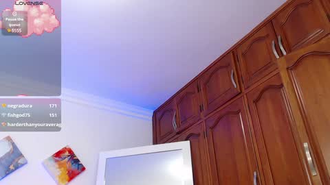 Snapshot of ryanastone_ chatting on 01-18-25, 01:08 Hanna online show from 01-18-25, 01:08