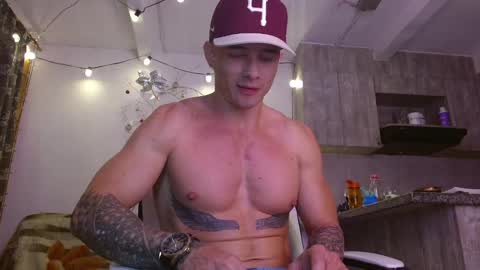 Ryan Blue ig ryannblue online show from 01-01-25, 06:37