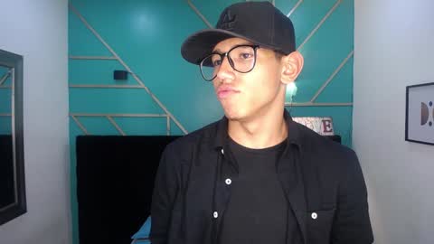 Snapshot of ryanpricee chatting on 01-14-25, 02:29 RyanPricee online show from 01-14-25, 02:29