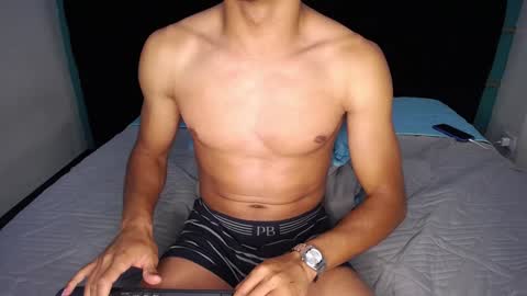 Snapshot of ryanpricee chatting on 01-16-25, 06:25 RyanPricee online show from 01-16-25, 06:25