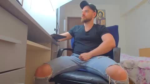 Ryanstone  online show from 05-14-26, 06:31