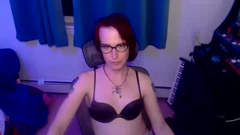 Snapshot of ryff_burnz chatting on 10-11-25, 03:06 Ryff Burnz online show from 10-11-25, 03:06