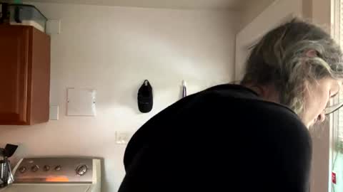 Snapshot of ryn_michele chatting on 09-22-25, 10:12 Ryn Michele online show from 09-22-25, 10:12