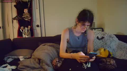 Snapshot of ryn_michele chatting on 10-06-25, 03:31 Ryn Michele online show from 10-06-25, 03:31