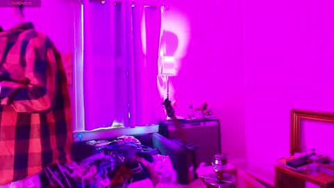 Ryn Michele online show from 10-31-25, 10:11
