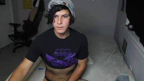 Snapshot of ryot35 chatting on 10-01-25, 01:33 Ryot3 online show from 10-01-25, 01:33