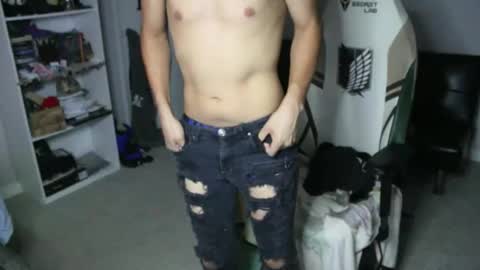 Snapshot of ryot35 chatting on 10-18-25, 12:24 Ryot3 online show from 10-18-25, 12:24