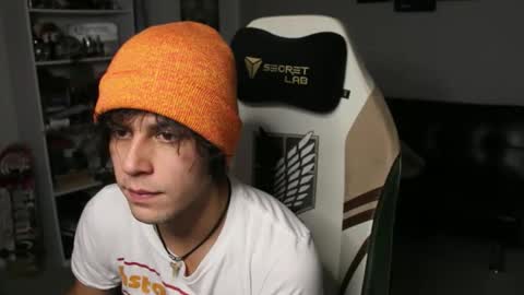 Snapshot of ryot35 chatting on 11-06-25, 12:11 Ryot3 online show from 11-06-25, 12:11