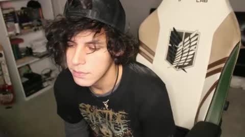 Snapshot of ryot35 chatting on 11-21-25, 03:11 Ryot3 online show from 11-21-25, 03:11