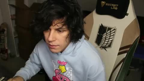 Snapshot of ryot35 chatting on 12-17-25, 01:33 Ryot3 online show from 12-17-25, 01:33