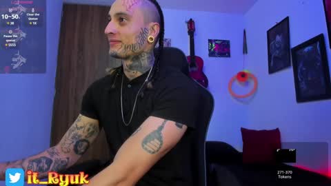 Snapshot of ryuk_it chatting on 02-08-25, 12:17 leopmonk help me reach 100 thumbs up online show from 02-08-25, 12:17