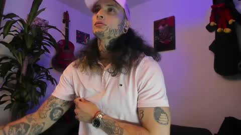 Snapshot of ryuk_it chatting on 09-15-25, 01:11 leopmonk help me reach 100 thumbs up online show from 09-15-25, 01:11