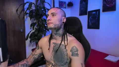 Snapshot of ryuk_it chatting on 11-11-25, 02:17 leopmonk help me reach 100 thumbs up online show from 11-11-25, 02:17