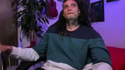 Snapshot of ryuk_it chatting on 12-17-25, 02:17 leopmonk help me reach 100 thumbs up online show from 12-17-25, 02:17