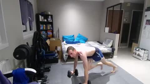 Snapshot of ryukukamifr chatting on 02-28-25, 07:46 Ryuk FR online show from 02-28-25, 07:46