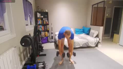 Snapshot of ryukukamifr chatting on 09-15-25, 08:25 Ryuk FR online show from 09-15-25, 08:25