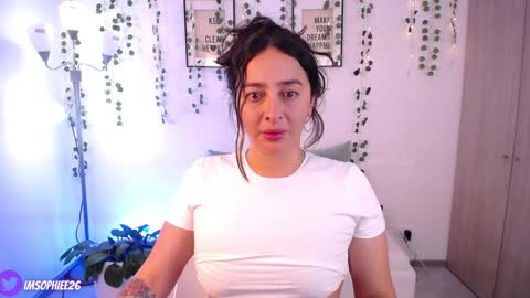 Snapshot of s0phie_26 chatting on 01-22-25, 07:25 Sofia Independent Model online show from 01-22-25, 07:25