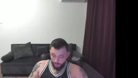 Snapshot of s1nmaster chatting on 04-15-26, 08:20 s1nmaster online show from 04-15-26, 08:20