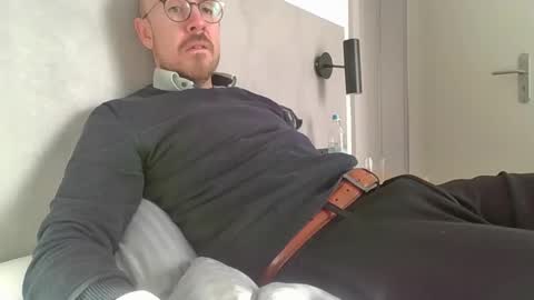 s_i_q online show from 11-18-25, 12:42