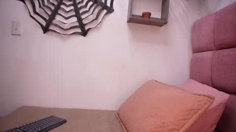 Samantha online show from 10-21-25, 03:07