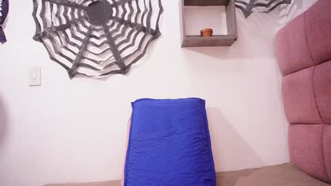 Samantha online show from 10-23-25, 03:06